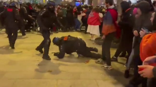 Болельщики сборной Марокко устроили беспорядки в Париже после победы их команды над Португалией