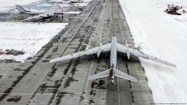Беспілотник уразив пункт управління авіабазою у Енгельсі