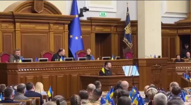 Зеленський виступив зі зверненням до Верховної Ради: головне