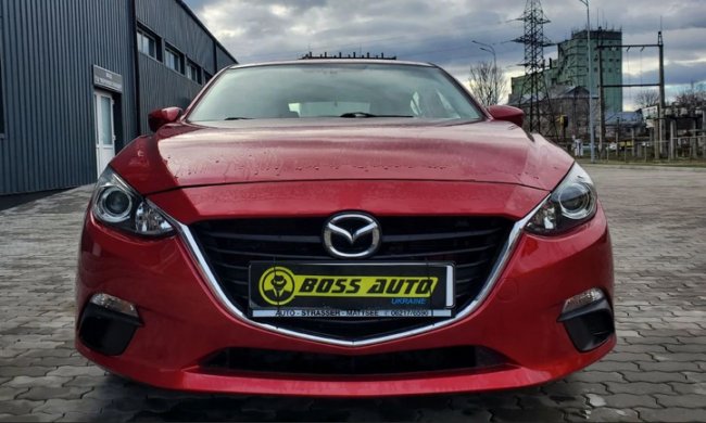 Mazda 3 vs. Mazda 6: сравнение семейных седанов