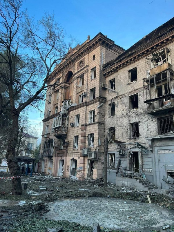 Ушкоджено більше 40 багатоповерхових будинків Ушкоджено більше 40 багатоповерхових будинків
